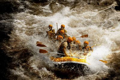 Raft in the impressive rapids of Doron de Bozel