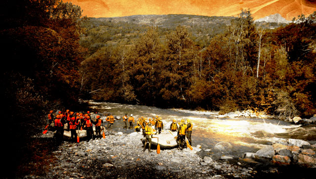 Mise à l'eau de 2 rafts en Savoie