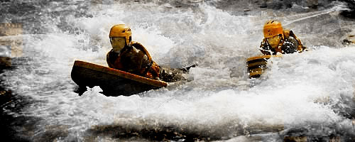 Nage en eau vive dans les Alpes